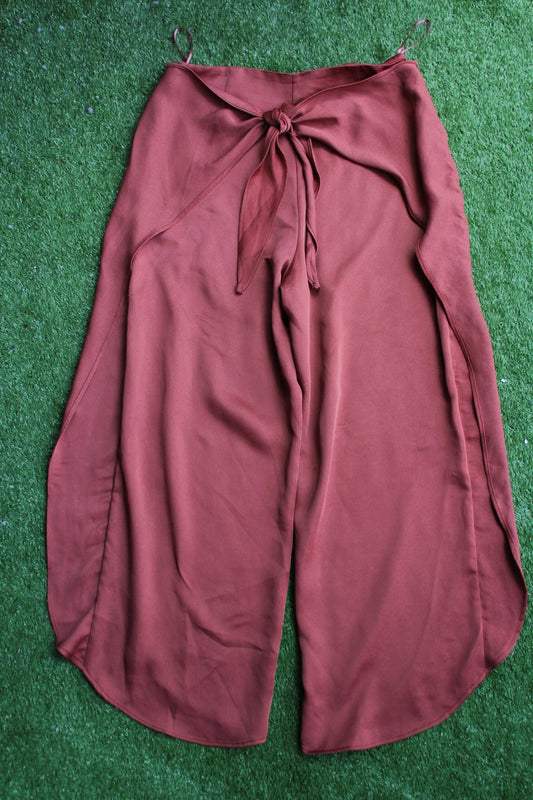 Gianni Bini silk capri pants (XS)