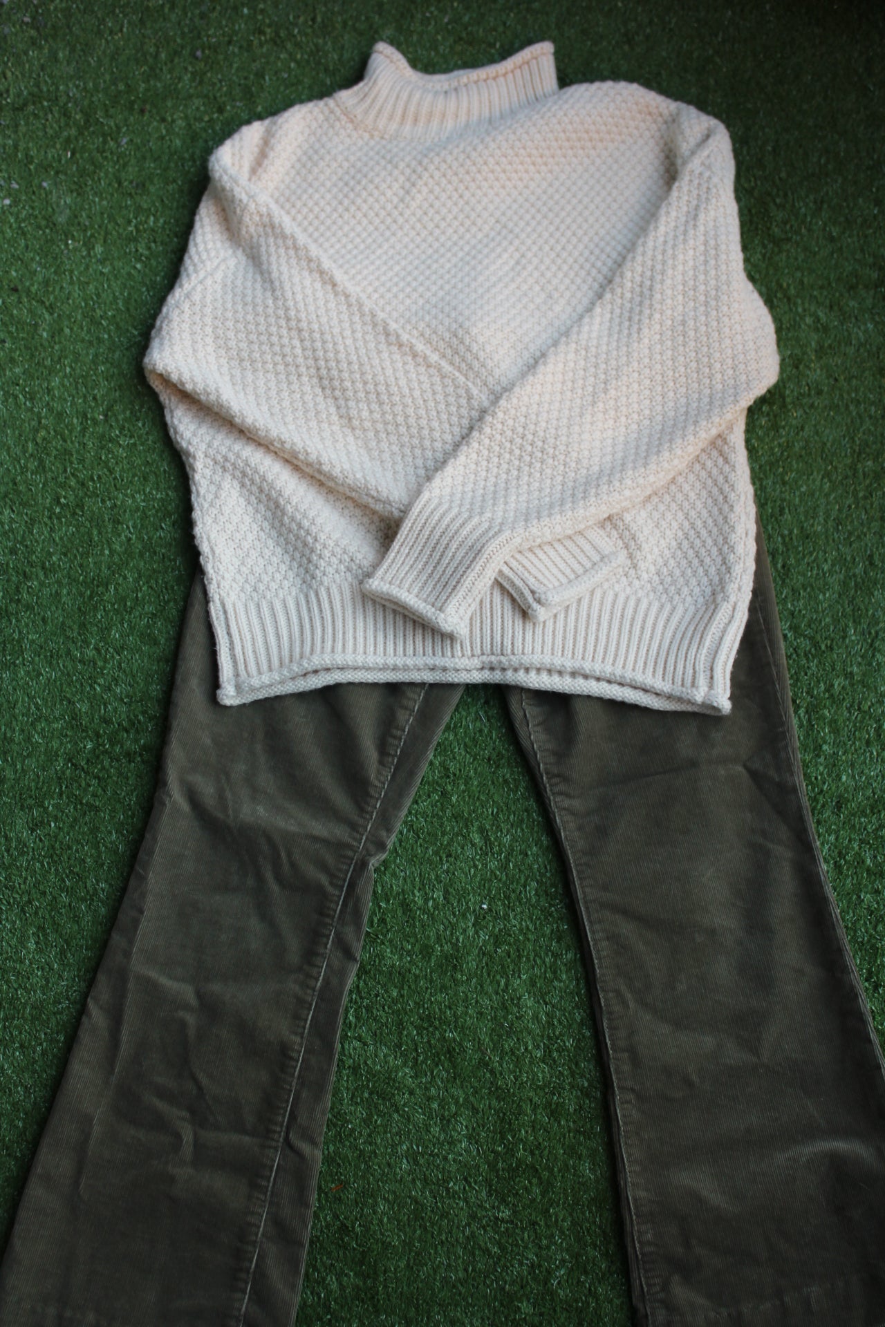Cream sweater. Eddie Bauer vs Zesica (Medium)