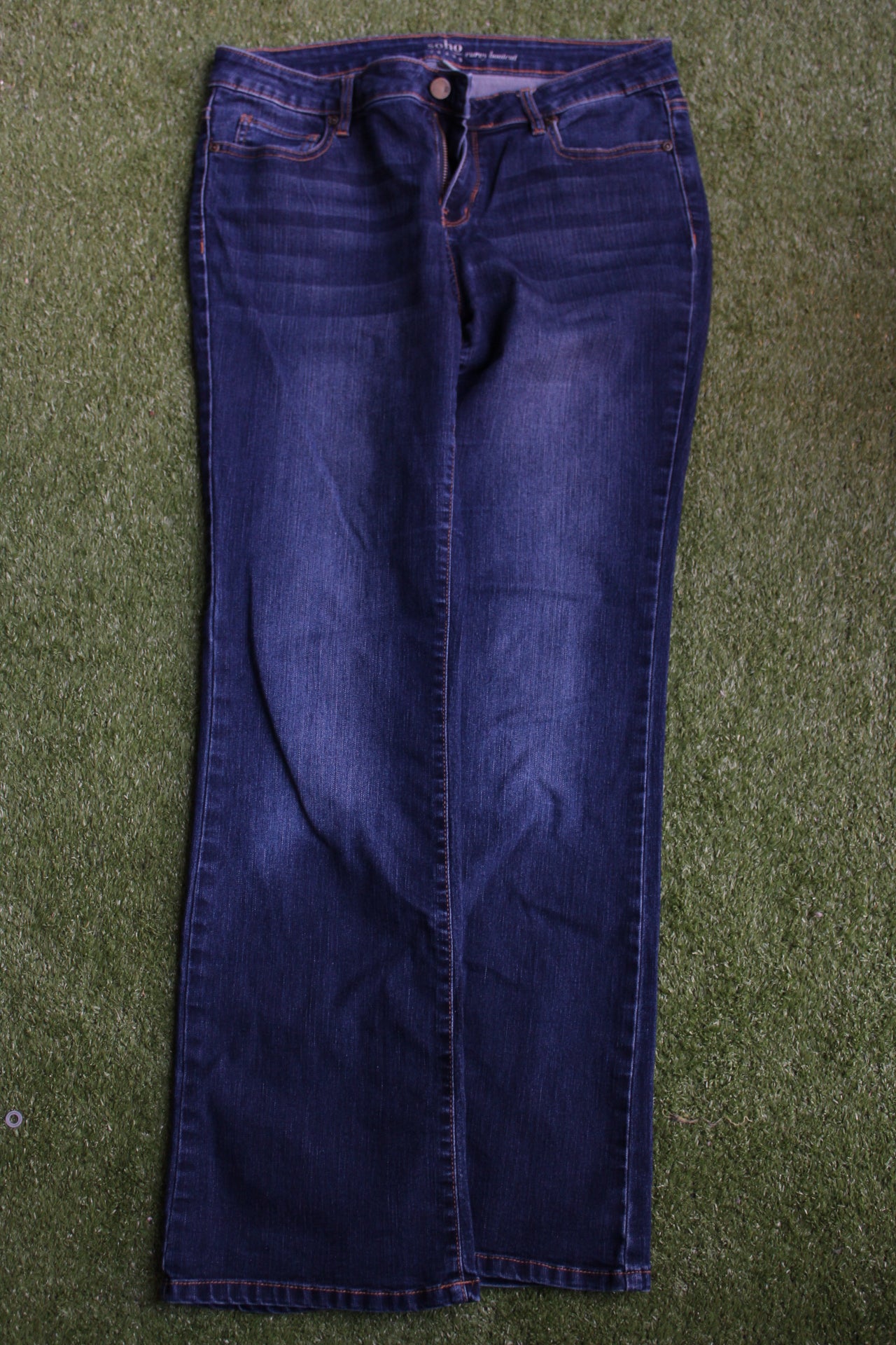 New York and Company Curvy Boot Cut jeans (10P)