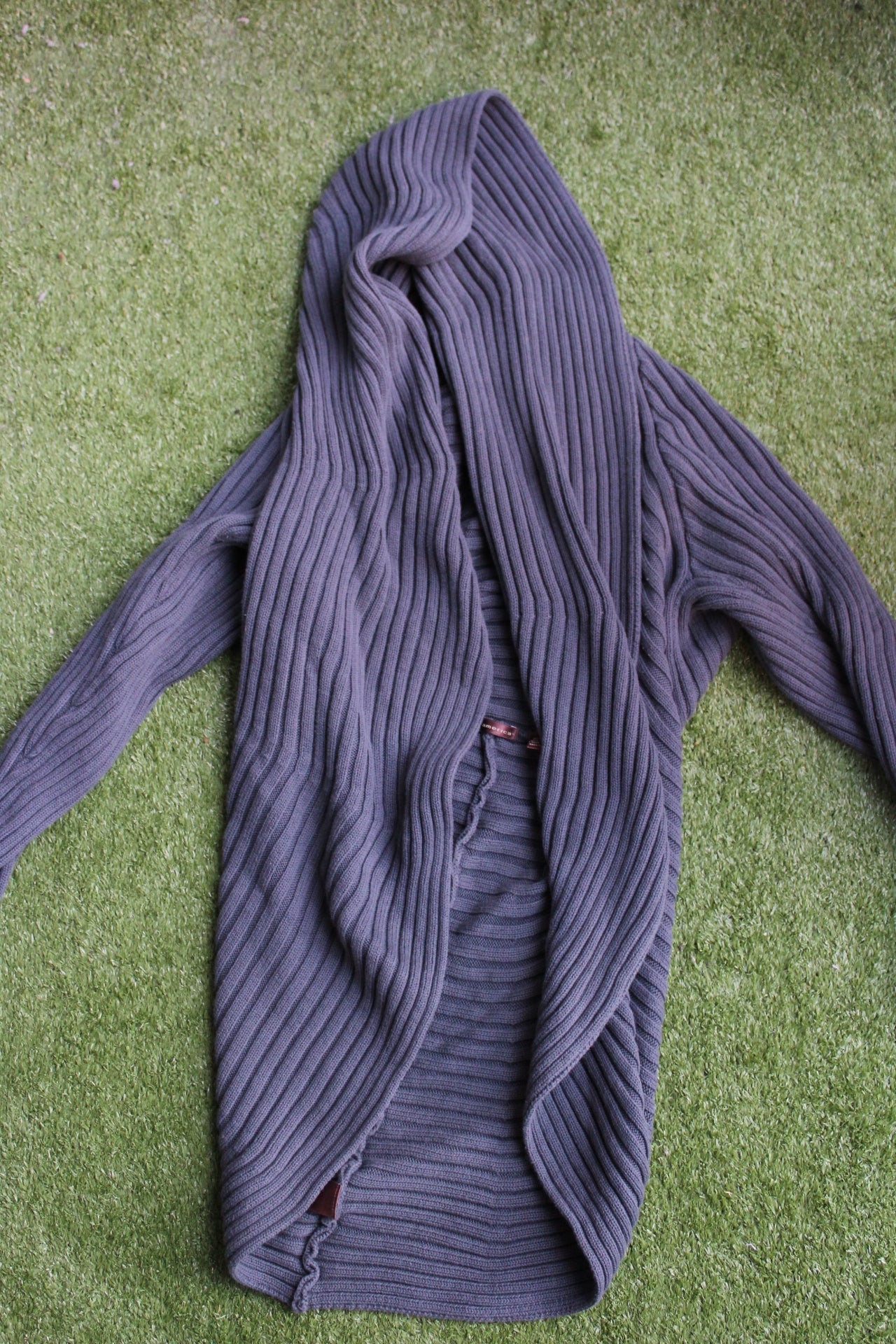Gray cardigan w/hood  (XL)