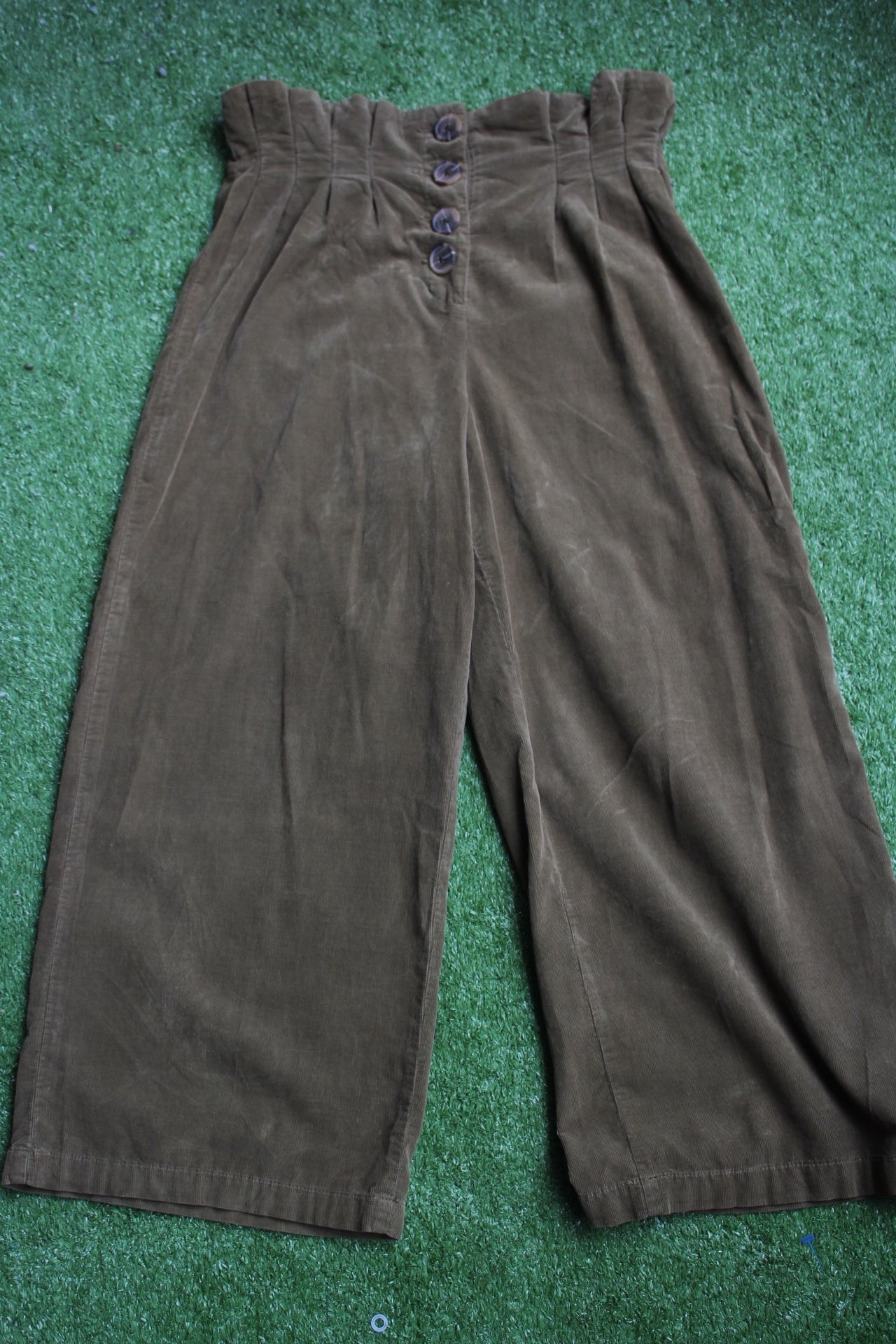 Olive Green pants (Small)