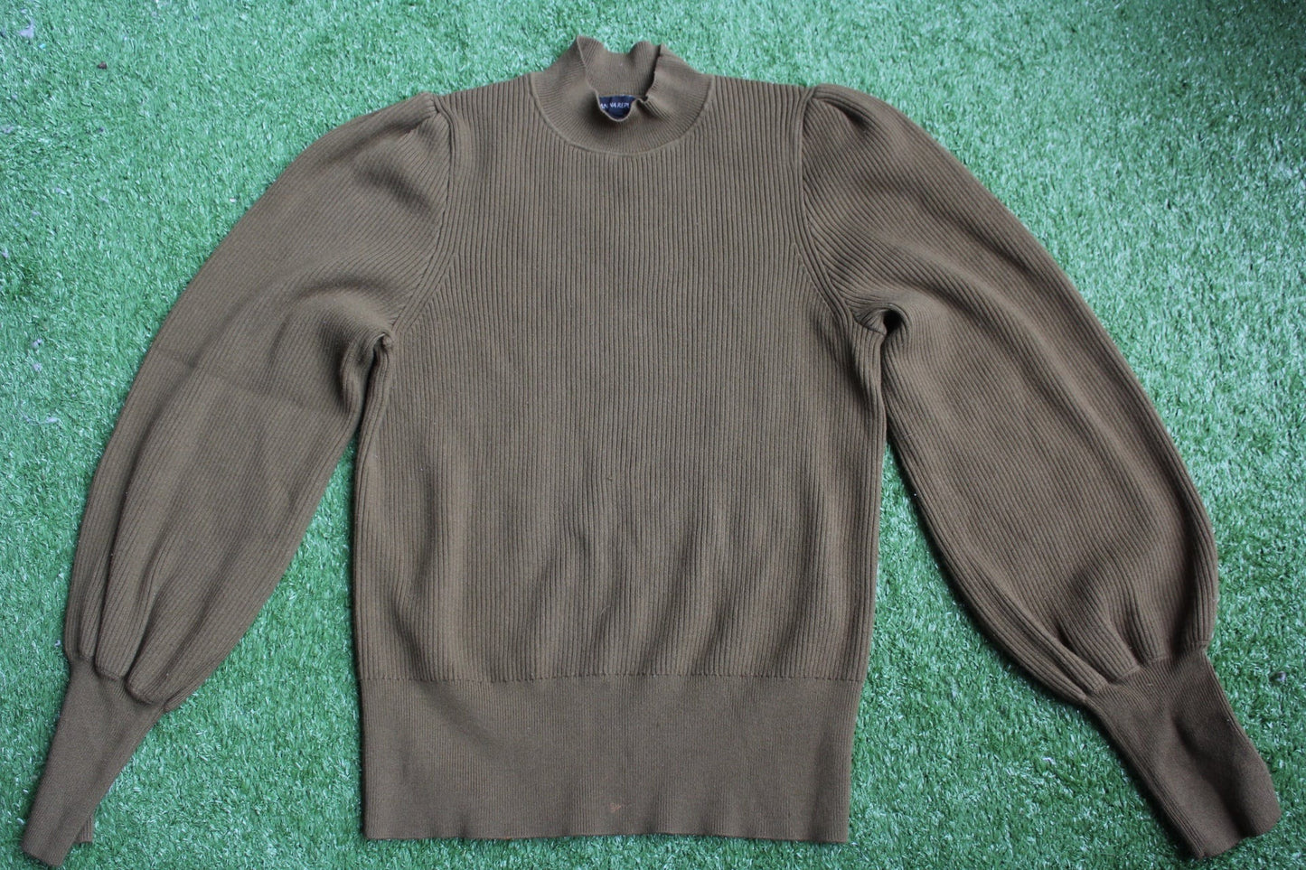 Banana Republic Green sweater (Small)