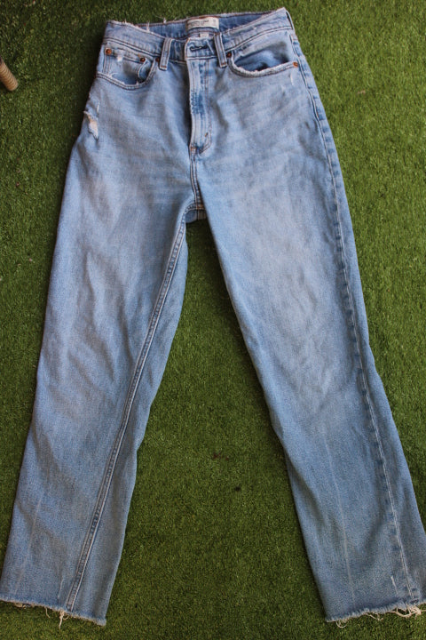 Blue Jeans. Abercrombie & Fitch ( Size 26)
